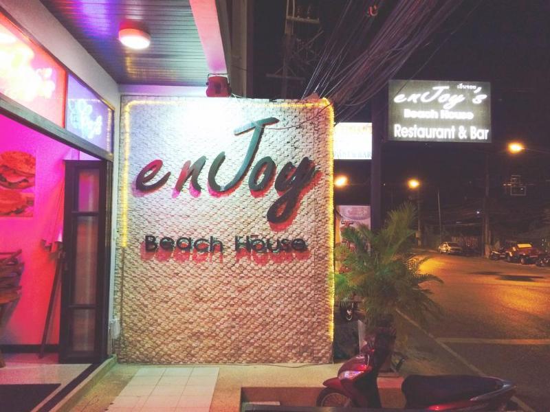 Enjoy'S Beach House & Cafe' Ban Karon Exterior photo
